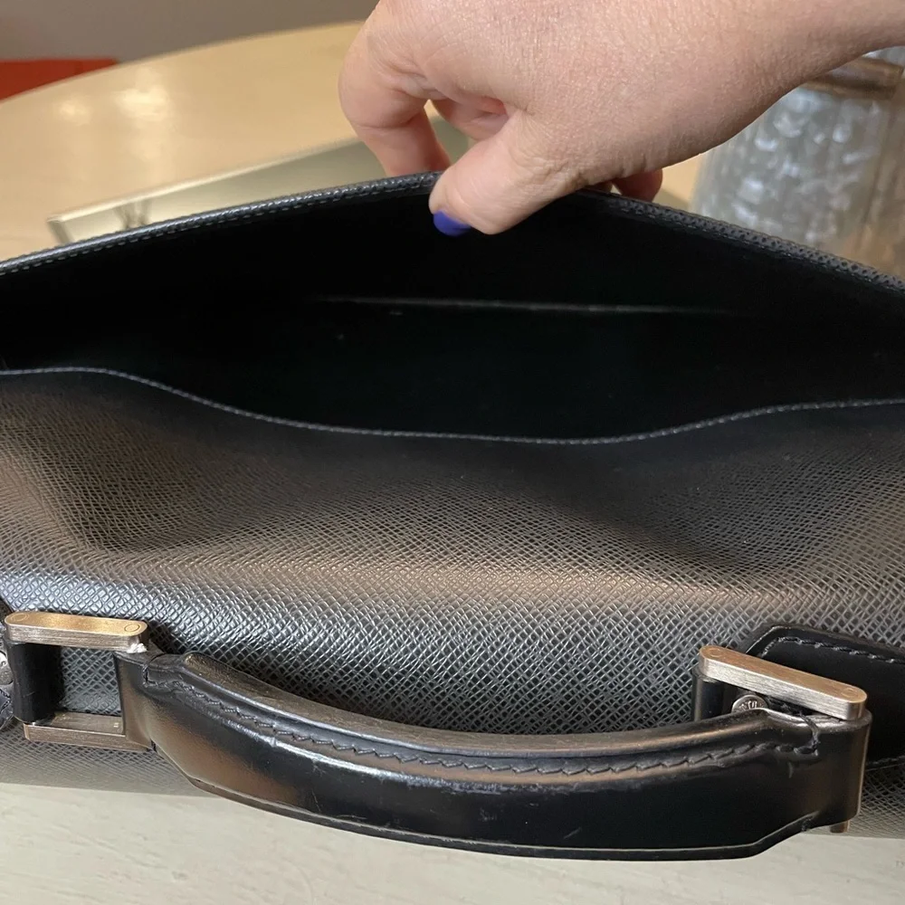 Louis Vuitton charcoal grey leather briefcase with keys!